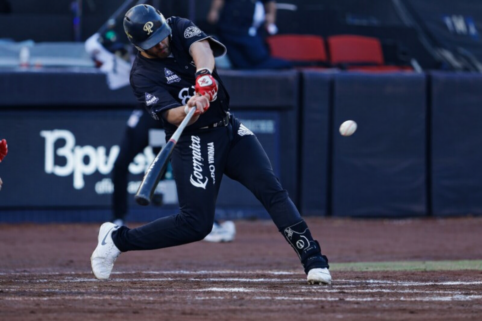 Rieleros encienden el diamante: arranque en casa con sabor a Feria