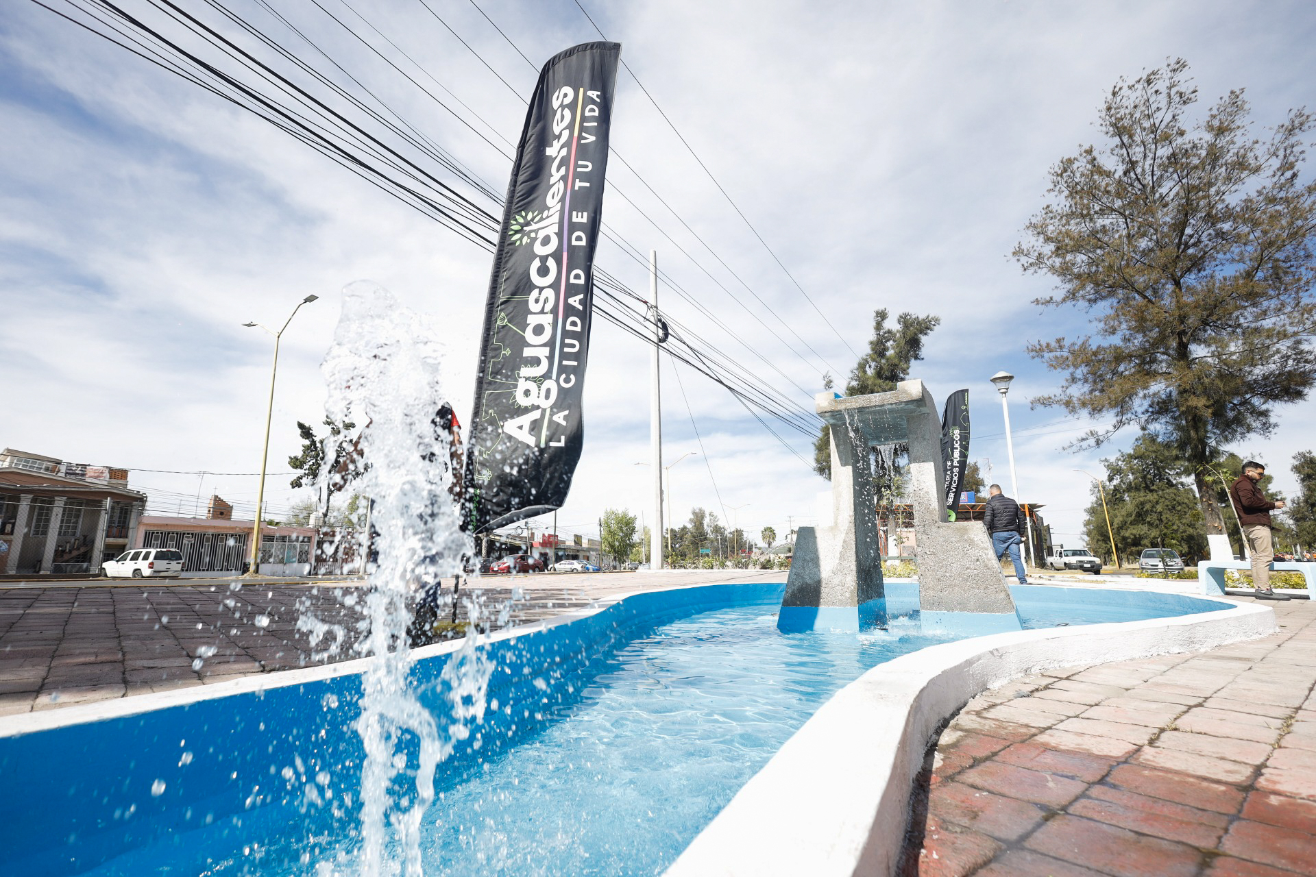 Embellecen el entorno urbano: rehabilita Municipio de Aguascalientes triángulo y fuente de la colonia Estrella