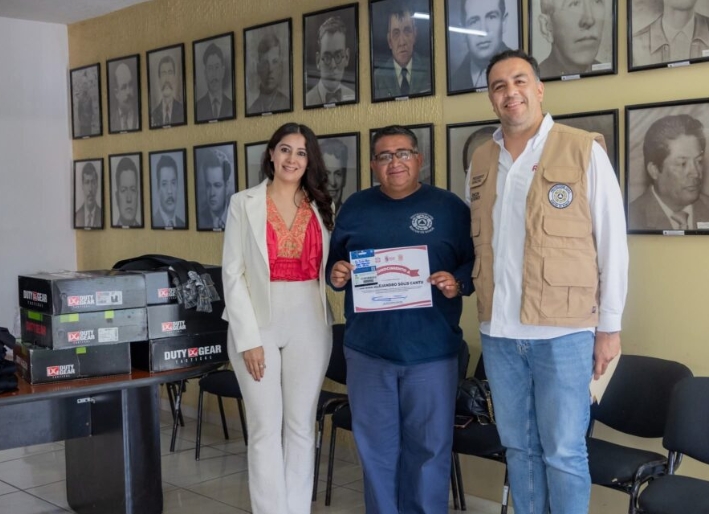 Rincón de Romos impulsa la seguridad con nuevo equipamiento para bomberos y Protección Civil