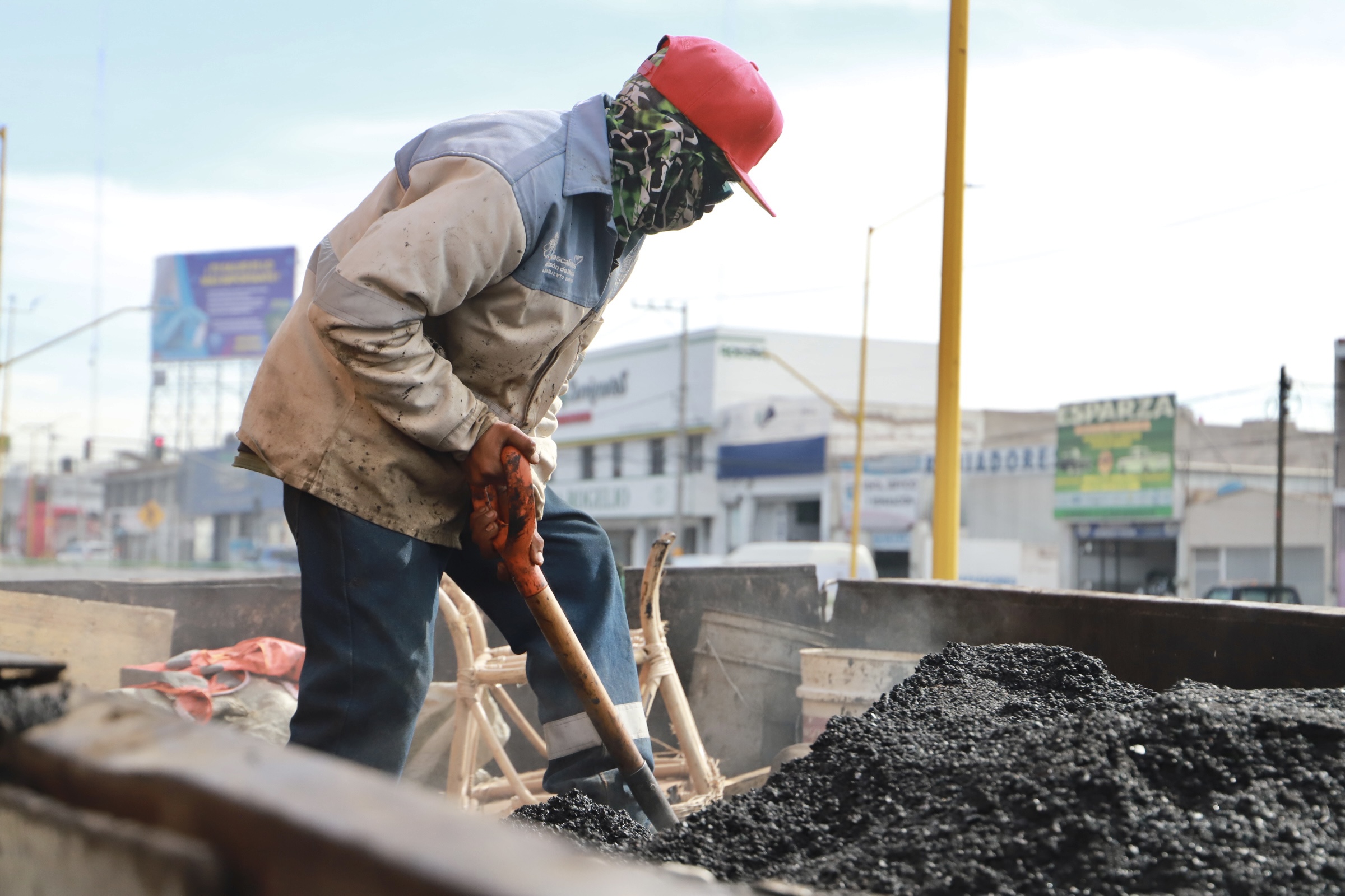 Municipio de Aguascalientes refuerza la rehabilitación de vialidades para mejorar la movilidad y seguridad urbana