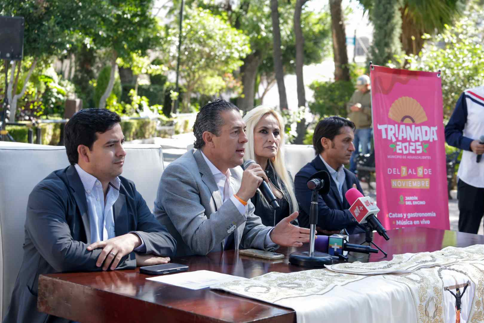 “La Trianada 2025”: el arte, el vino y la tradición se entrelazan en el corazón del Barrio del Encino