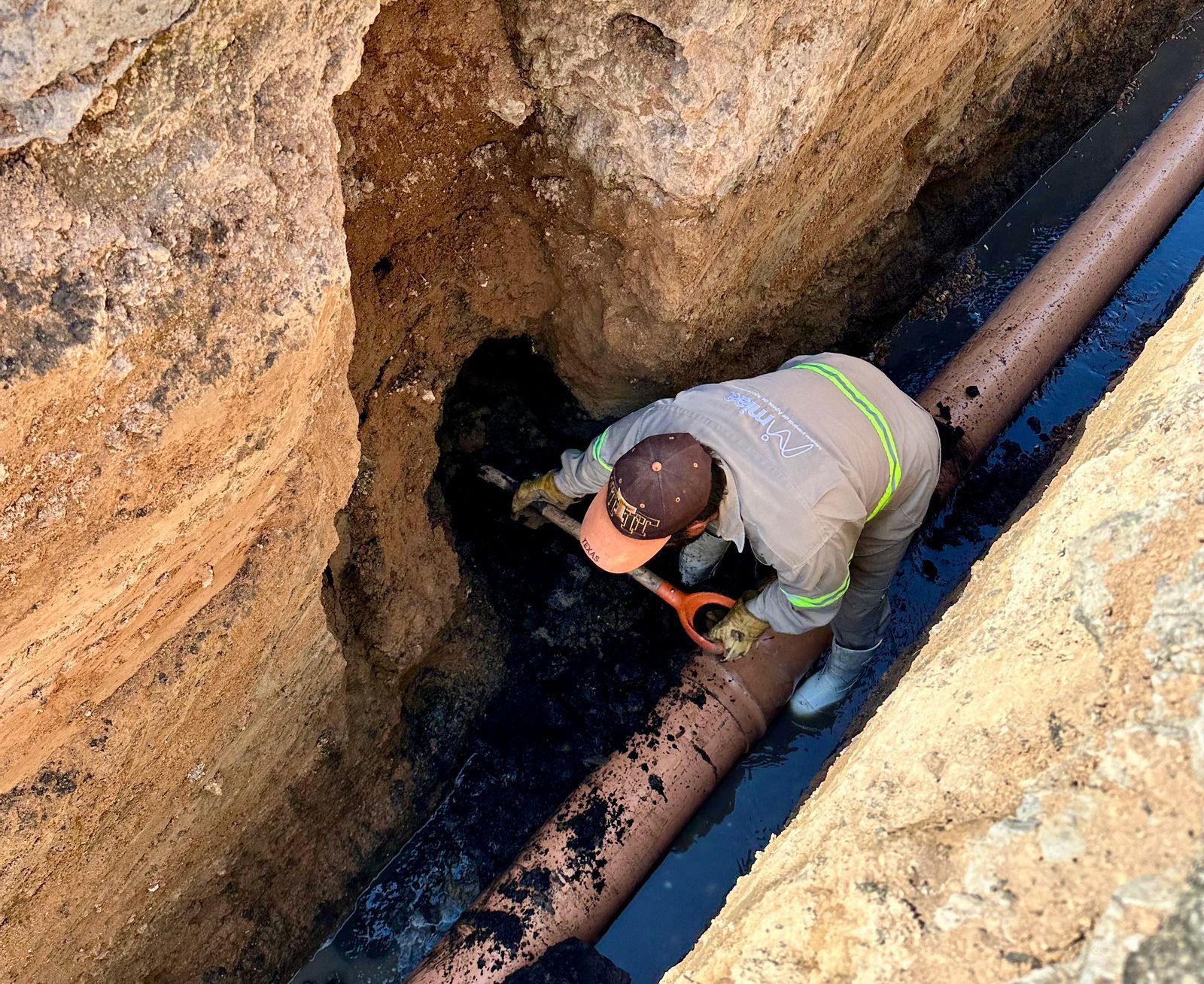 MIAA refuerza el sistema de alcantarillado en el fraccionamiento José López Portillo para proteger la salud pública y el medio ambiente