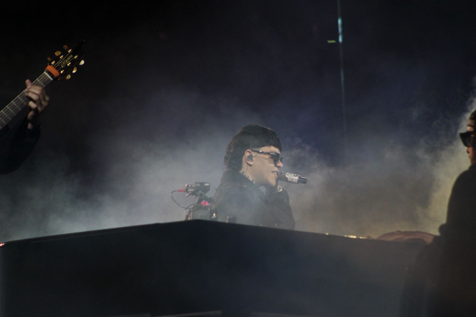 Junior H desata euforia en la Monumental con su México en Lágrimas Tour