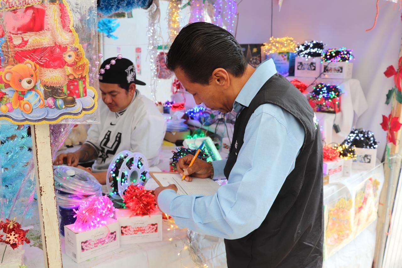 Refuerzan acciones de cuidado ambiental en tianguis de Aguascalientes durante la temporada decembrina