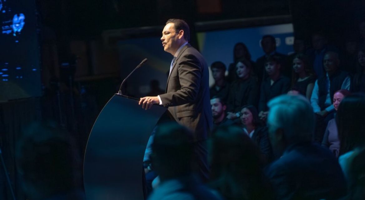 Aguascalientes se escucha en el Senado: Toño Martín del Campo rinde cuentas y traza ruta social