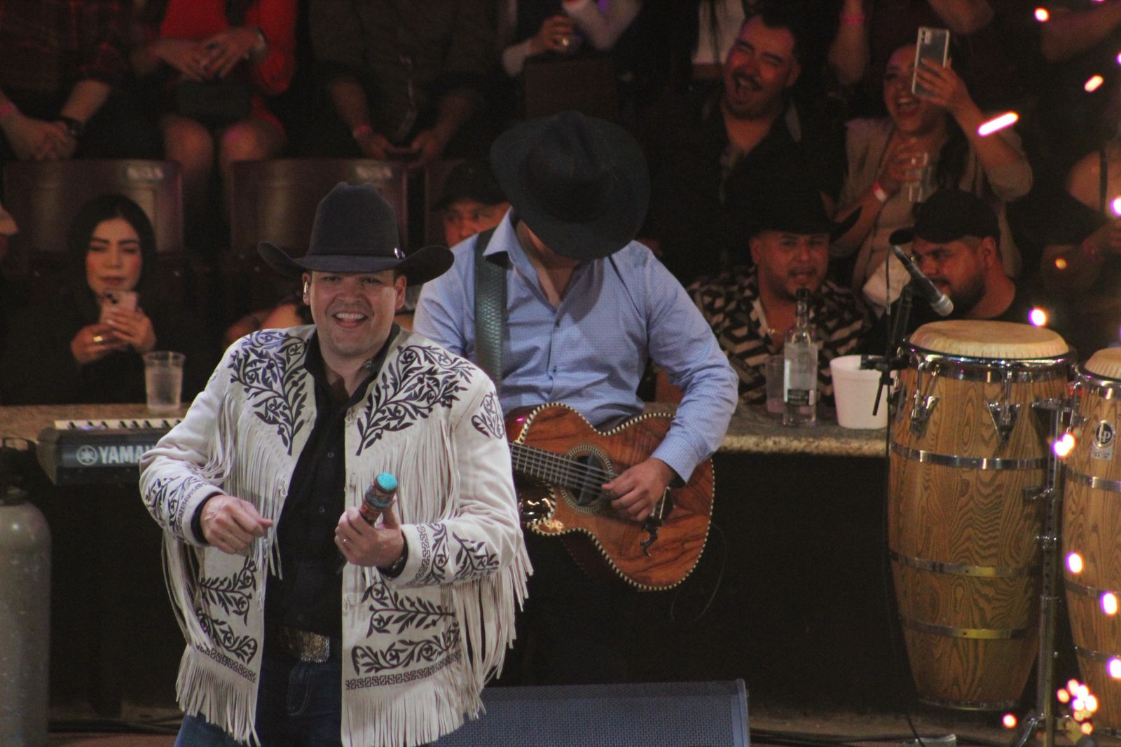 Leandro Ríos conquista corazones y sueña con regresar al palenque